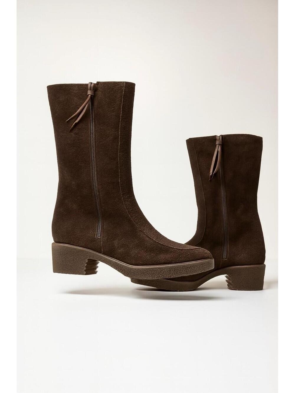Montana Brown Suede Mid-Calf Boots with Shearling Lining - Made in Hungary - Picture 6 of 6